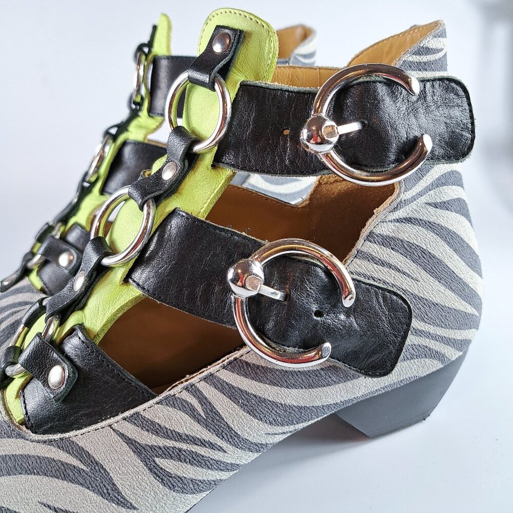 John Fluevog Tammi Rose Ankle Booties Zebra/Green Size 7.5 - Picture 6 of 15